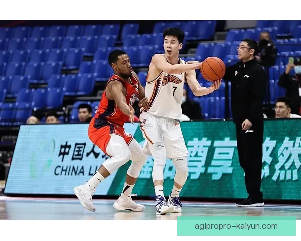 尤文图斯重返巅峰之路，战术革新与年轻新星表现亮眼